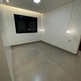 7B35E4B2-910A-4C64-BAC6-664CCB9B1948