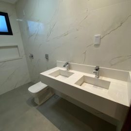 DD9EC658-81EB-472D-98CB-8A643B6D7AE4