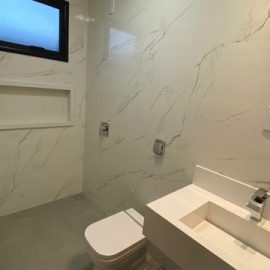 EA30E75F-A292-4439-89AA-2CDFB0783CAF